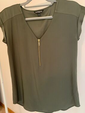 Express Olive Green V-Neck Zip Cap Sleeve Blouse